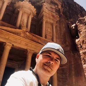 Meet your Posher, Scott